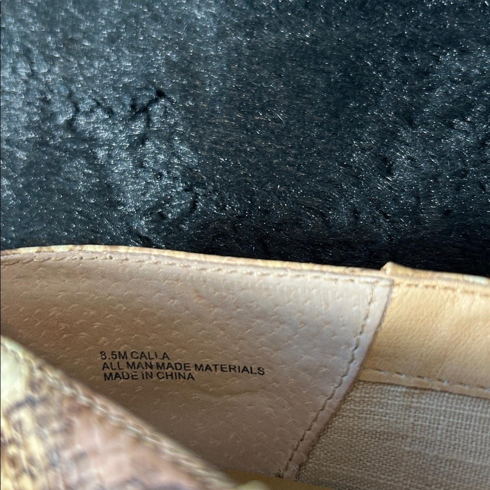 Dolce Vita Snakeskin-Print Slip-On Loafers — Tan & Brown size 8.5 - Picture 3 of 8